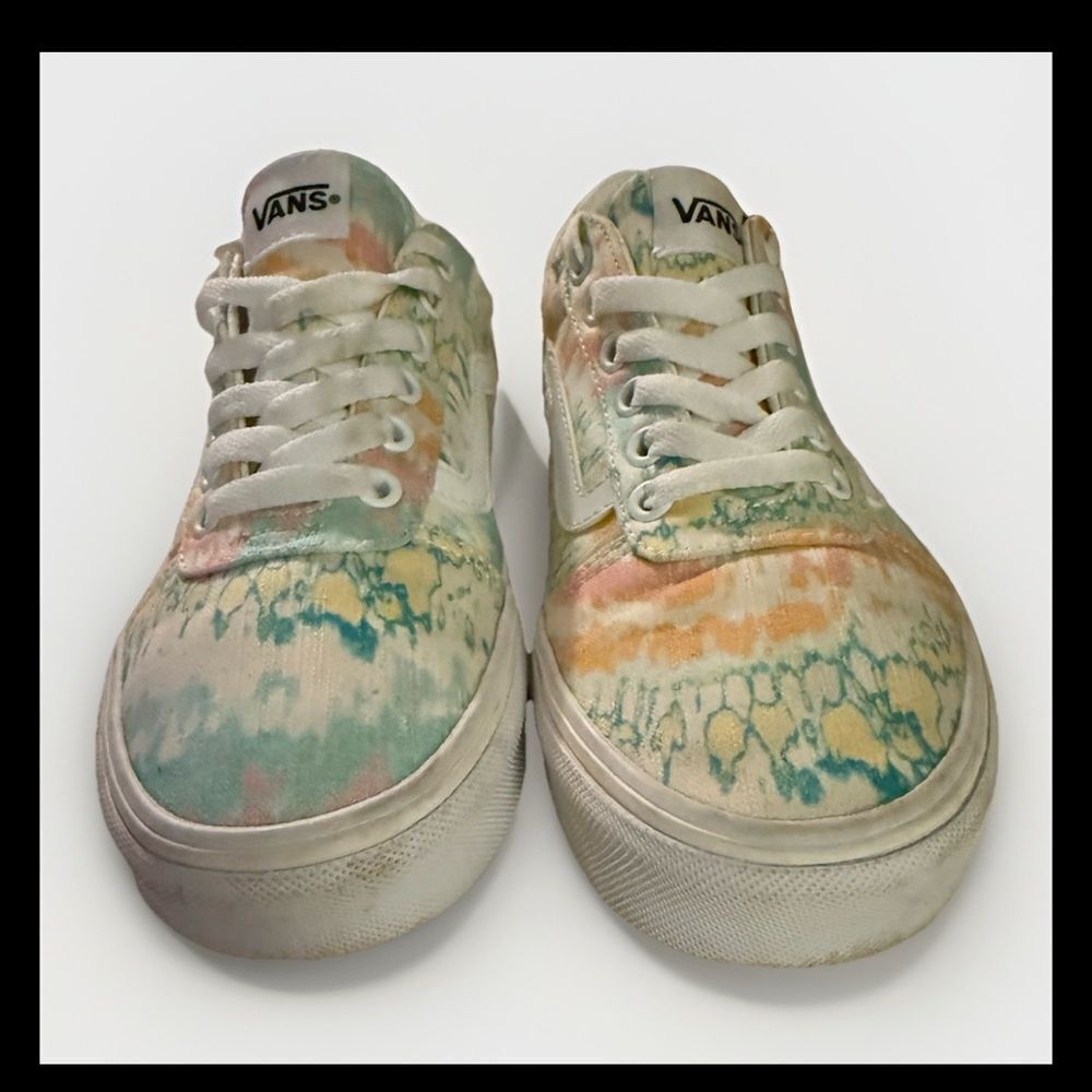 VANS Ward Psychedelic Tie Dye Women’s Size 7.5